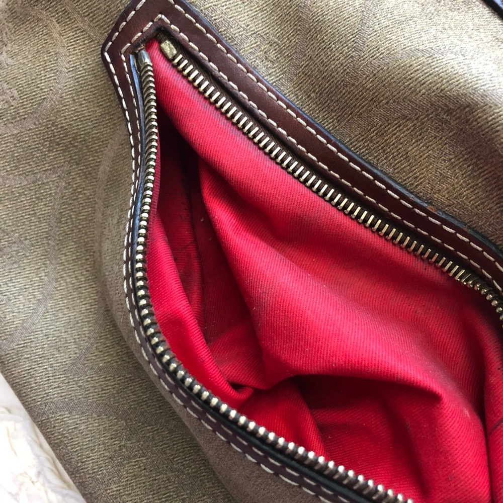 Dooney & Bourke Signature Heart Shoulder Bag - Picture 6 of 8